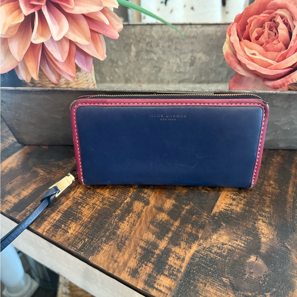 Marc Jacobs Navy Leather Zip Wallet with Berry Accents